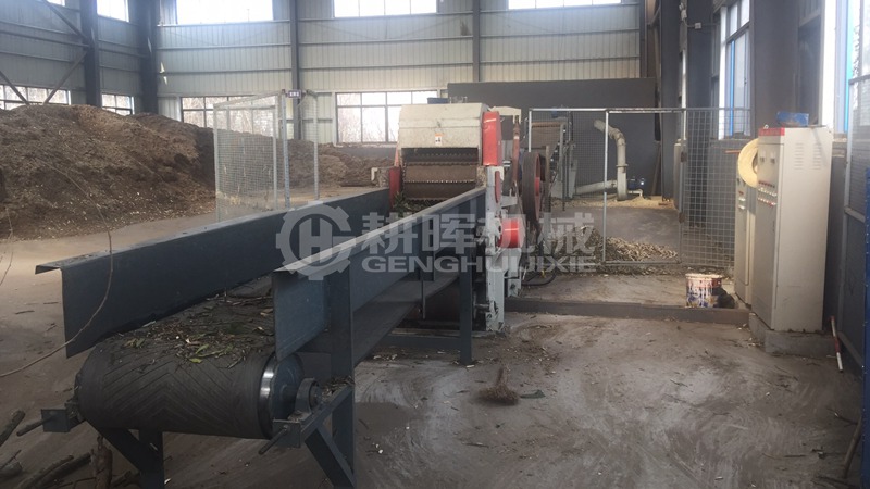 綠化樹枝粉碎生產線修建樹枝粉碎生產線設備