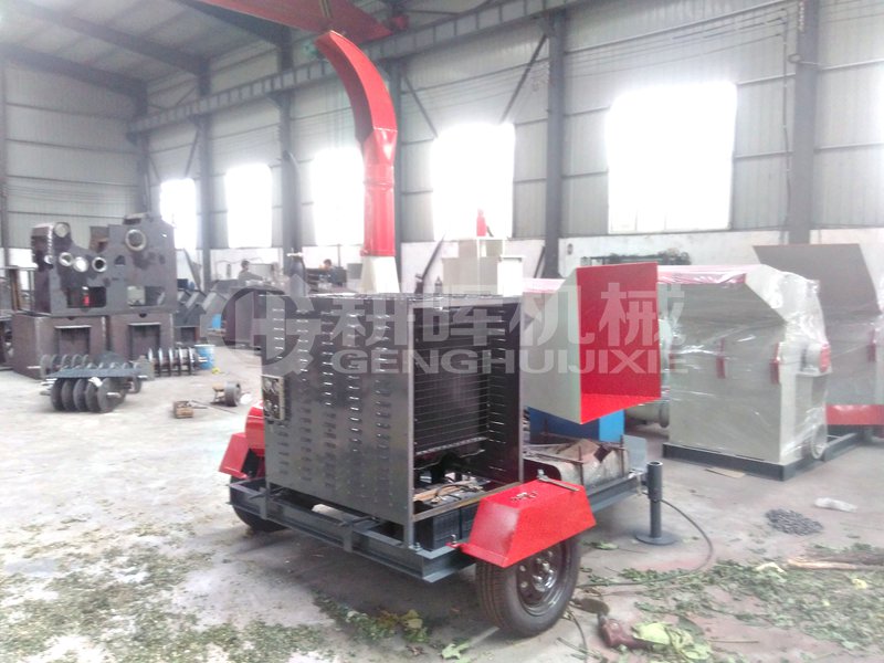 盤式園林樹枝粉碎機移動式園林樹枝粉碎機