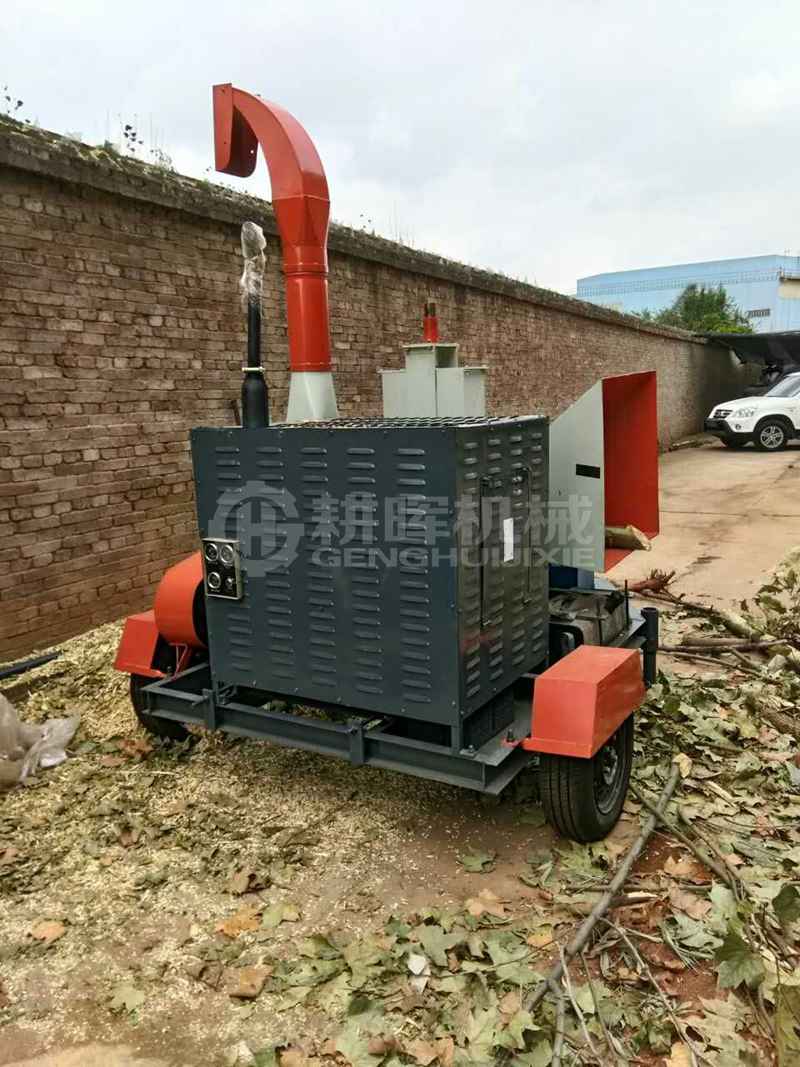 輪式園林粉碎機盤式園林粉碎機現場