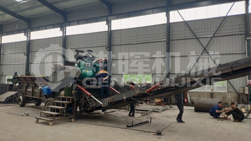 大型移動柴油破碎機(jī)移動燒油的綜合破碎機(jī)生物