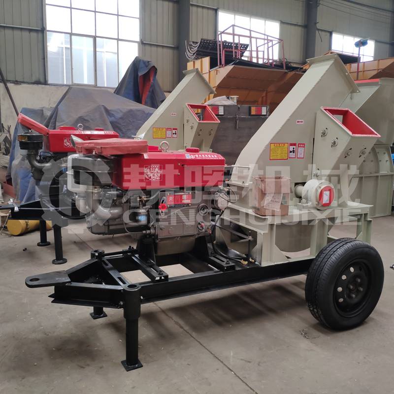 柴油動力削片機柴油機木材削片機移動木柴削片