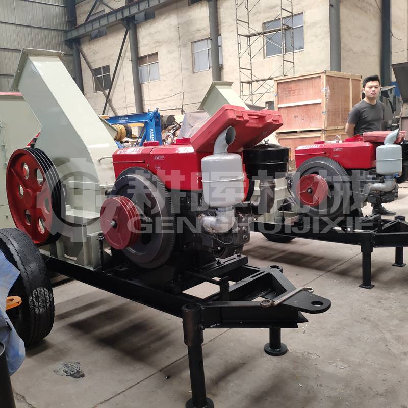 柴油動力削片機柴油機木材削片機移動木柴削片