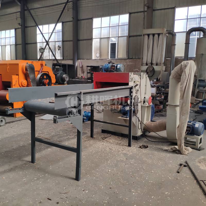 自動進(jìn)料鋸末粉碎機強制喂料鋸末機