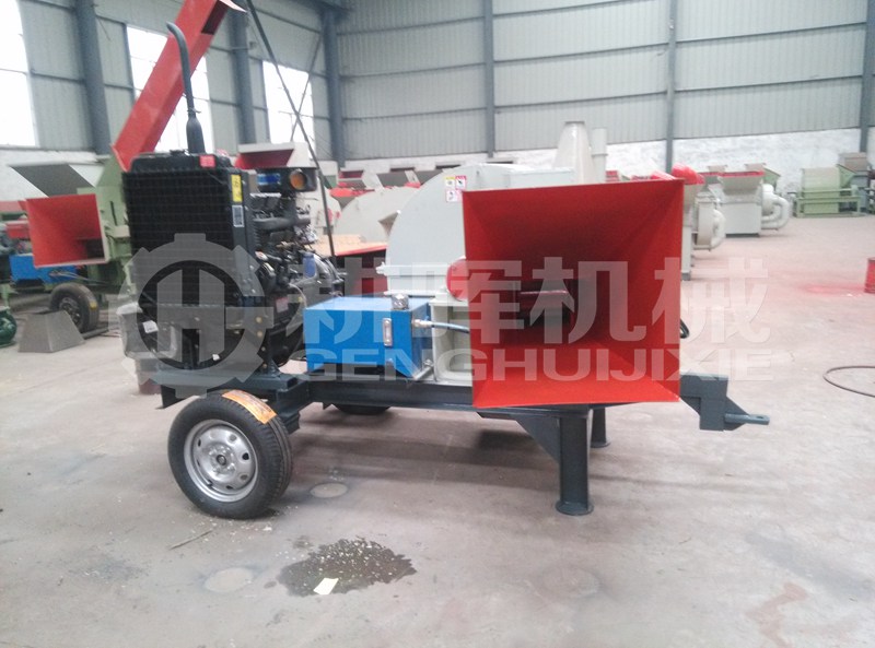 5CM以內(nèi)細料專用食用菌鋸末機GH800移動碎枝木削機