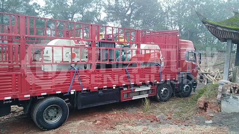 四川宜賓6臺移動柴油樹枝粉碎機