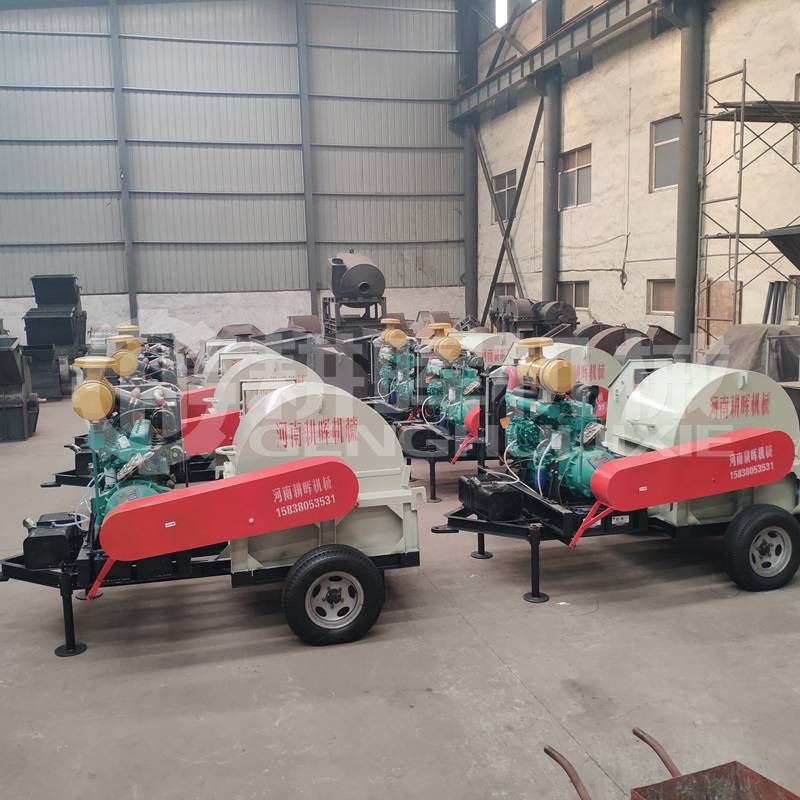 四川宜賓6臺移動柴油樹枝粉碎機