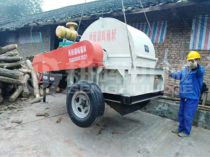 四川宜賓6臺移動柴油樹枝粉碎機