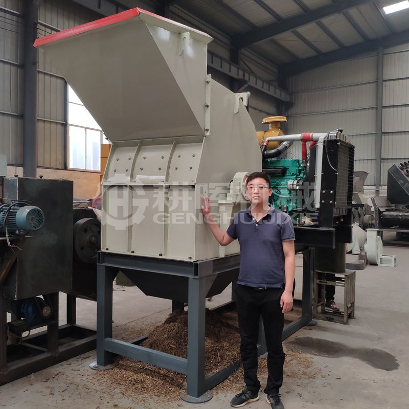 大型柴油鋸末機