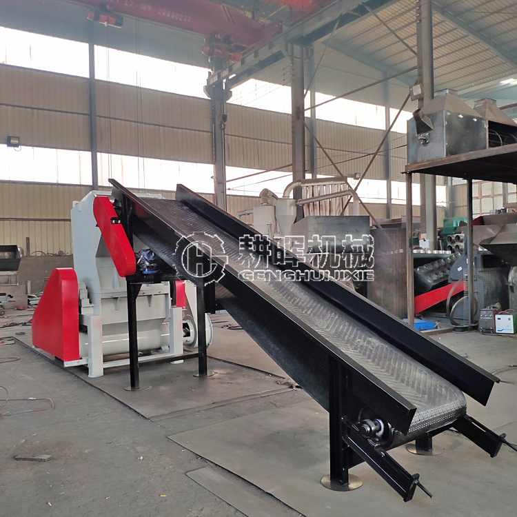 汽車保險杠粉碎機 汽車內飾粉碎機 廢舊汽車坐墊