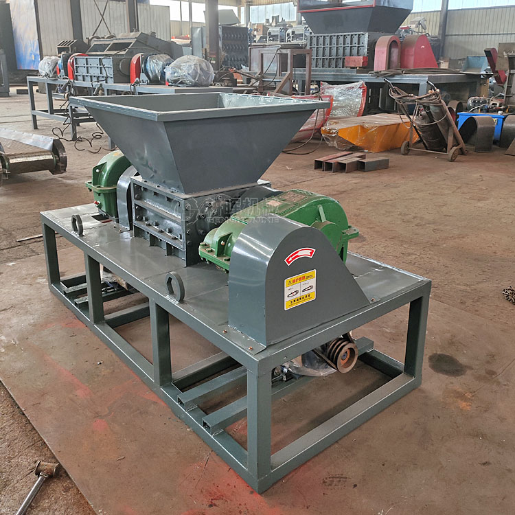 骨頭撕碎機 牛羊骨頭破碎機 棒骨腿骨粉碎機