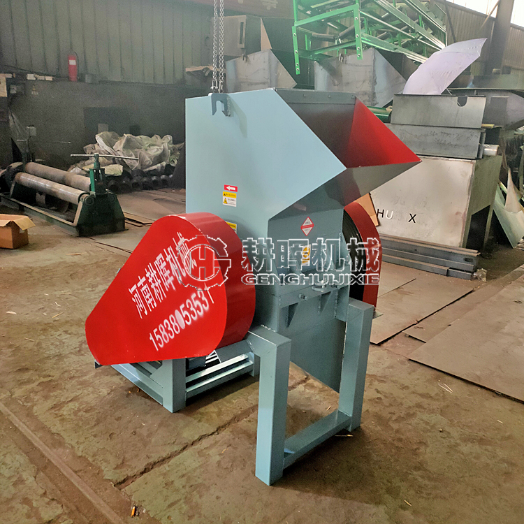 松樹皮粉碎篩分生產(chǎn)線