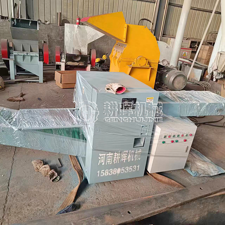 廢舊衣服切斷機(jī) 無紡布棉布剪切機(jī) 布纖維粉碎機(jī)